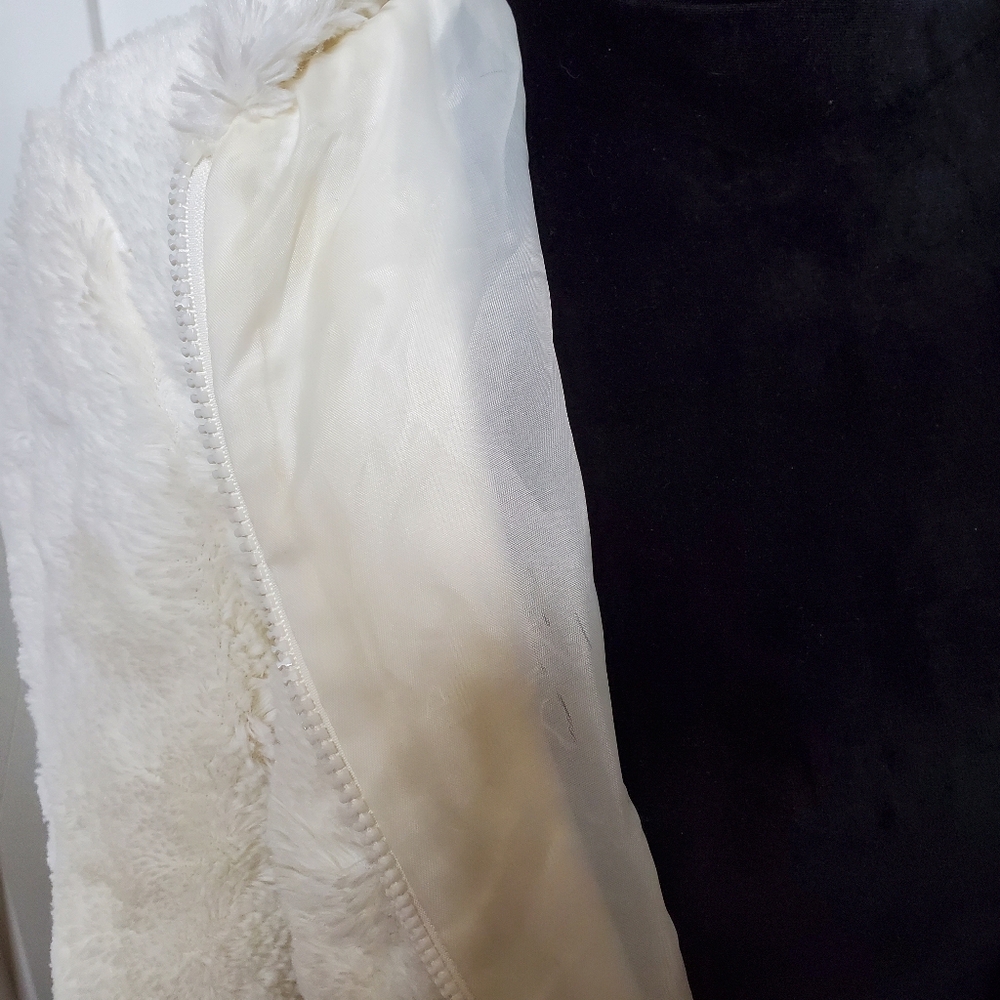 Faux fur zip up teddy jacket hoodie - Picture 4 of 4